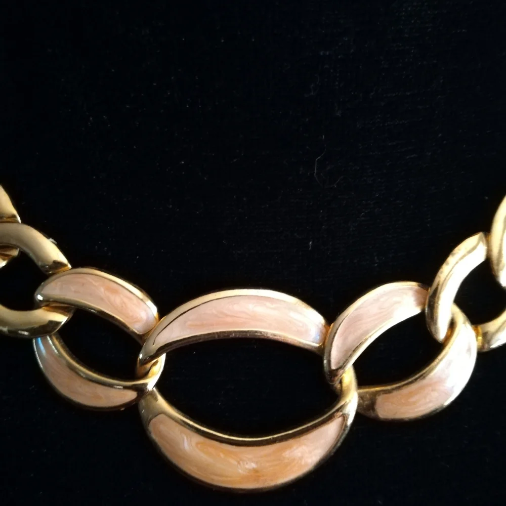 Vintage Enameled Pink & Gold Necklace & Earrings Set by Napier - Picture 3 of 10